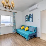 Award Winning Garden With Large Terrace And Amazing Seaview * ボル