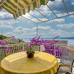 Award Winning Garden With Large Terrace And Amazing Seaview アパート *