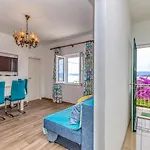 Award Winning Garden With Large Terrace And Amazing Seaview * ボル