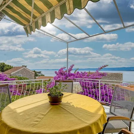 Award Winning Garden With Large Terrace And Amazing Seaview Διαμέρισμα *